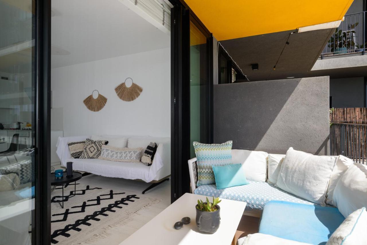 Bright & Chic With Pool & Unique View By Feelhome Apartment *