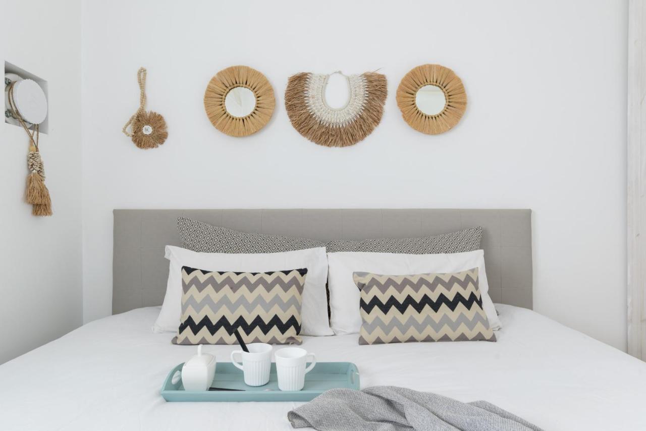 Bright & Chic With Pool & Unique View By Feelhome * Tel Aviv